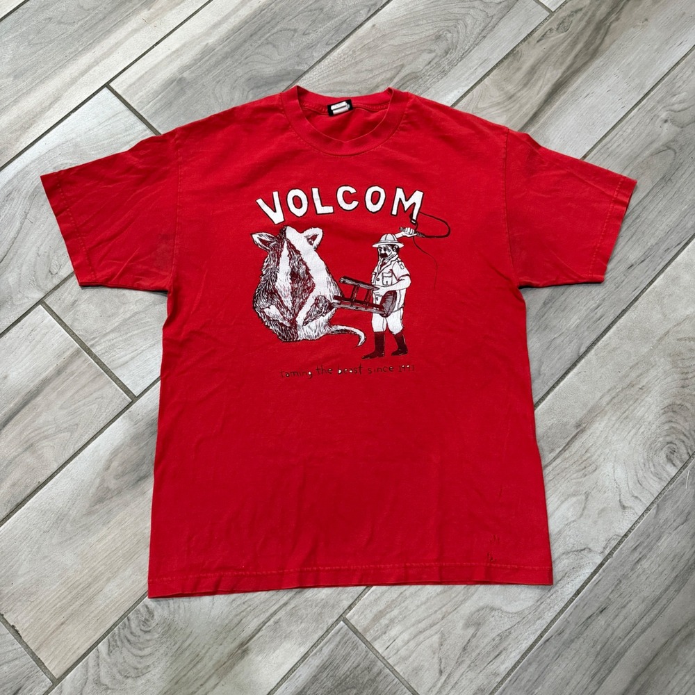 Vintage Volcom T-Shirt Men's Large Red Taming the Beast Graphic Skate Surf